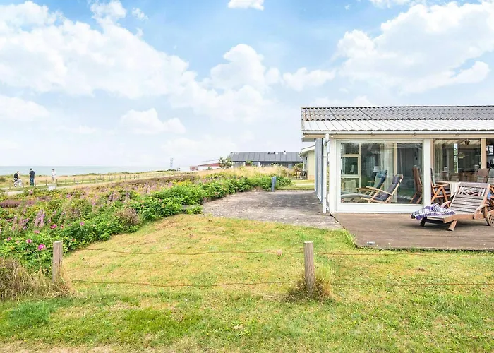 4 Person In Glesborg